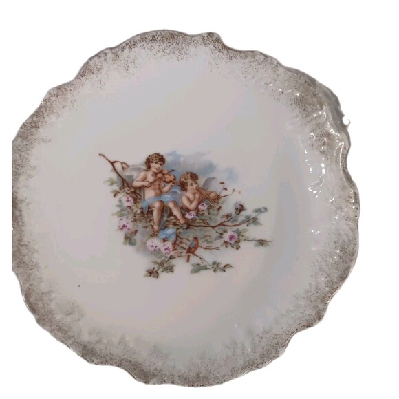 Vintage hand painted porcelain plate Two Cherubs  Amidst Branches & Flowers - Picture 6 of 9